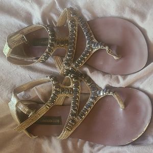 Steve madden size 9 sandals